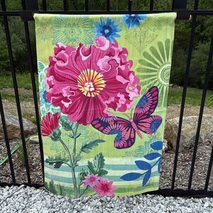 Like New- Large Double Sided 40” x 28”, 100% Polyester Summer Pole Flag